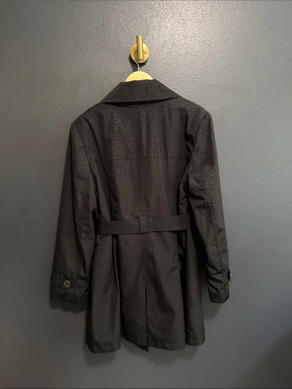 London Fog Black Belted Single-Breasted Trench Coat - Size Large